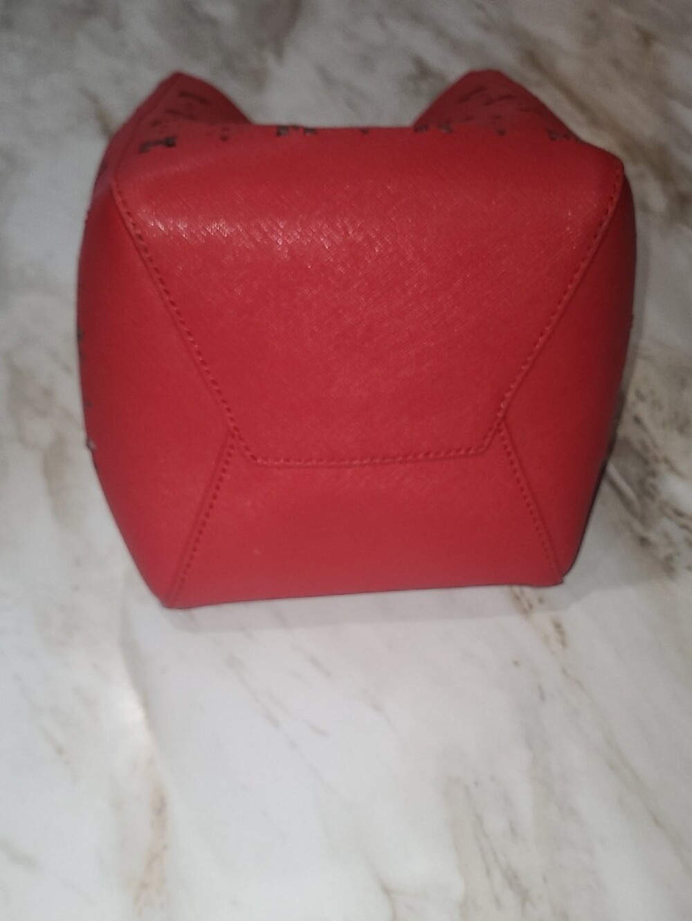 Metrocity Bucket Bag - Picture 12 of 13